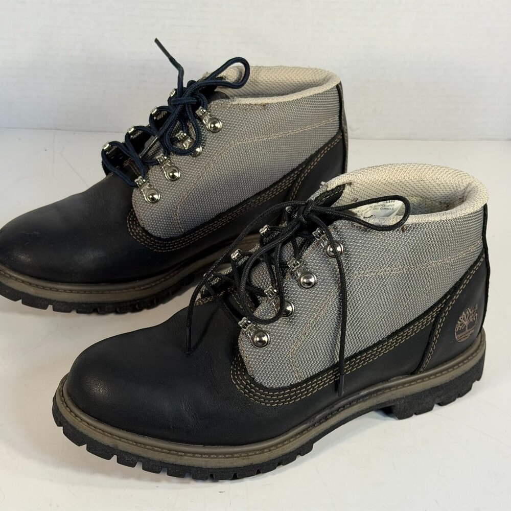 Women's waterproof boots size 8.5